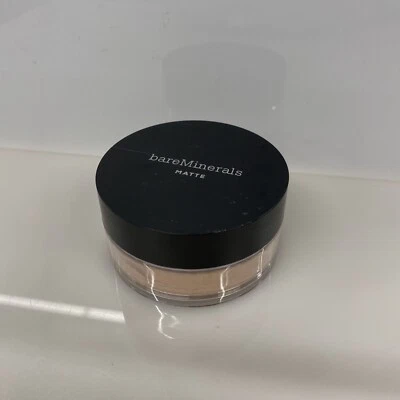 BareMinerals Original MATTE Loose Foundation Broad Spec. SPF 15 Fairly Medium 05 - Image 1 of 3
