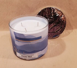 WHITE BARN (Bath & Body Works) Glacier Mist Candle w/Essential Oils 14.5 oz NEW - Picture 1 of 3
