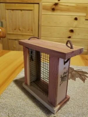 CEDAR SUET BIRD FEEDERS - Image 1 of 4