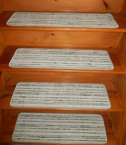 13= Step 9'' x 30'' Landing 25" x 48" Stair Treads 55% Wool / 45% Polyester - Picture 1 of 5