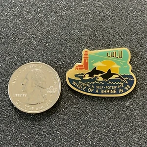 1999 Lulu Shrine Shriners Masonic Plymouth Meeting Penn Whales Pin Pinback 38922 - Picture 1 of 2