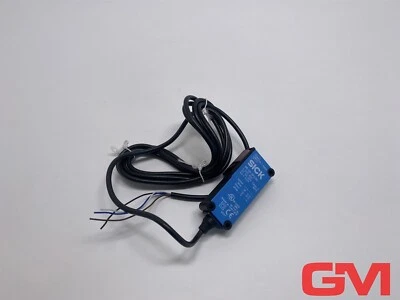 SICK Reflection Light Barrier WL18-3P130 Retro-Reflective Sensor 1025909 - Image 1 of 4