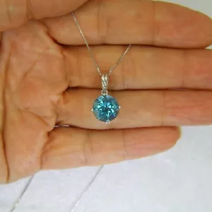 9ct White Gold Blue Topaz Pendant 19" Chain - Picture 1 of 5