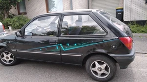 1992 Ford Fiesta  Oldtimer 1,3 l, 1.Hand,  TÜV neu - Bild 1 von 3