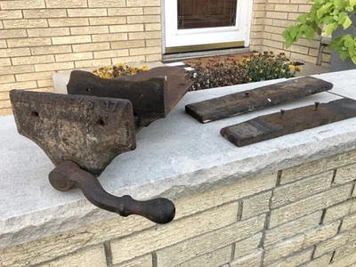 Tornillo de banco para carpintero de liberación rápida Masseys Nº 17 de colección montaje inferior mandíbula de 9" RARO Foto 1 de 4