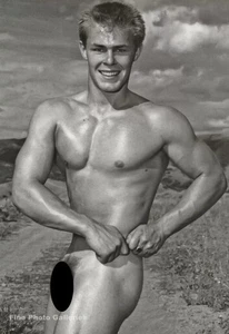 1960s/95 Vintage BRUCE BELLAS of LA Outdoor Male Nude Muscle Man Photo On 11X14 - Picture 1 of 2