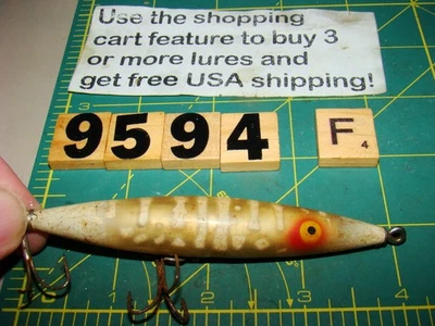 V9594 F HEDDON DYING QUIVER FISHING LURE - Image 1 of 4