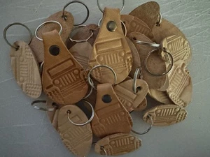 Jeep Leather Keychain - Wrangler Off-road Handmade With Stainless Steel Ring - Picture 1 of 6