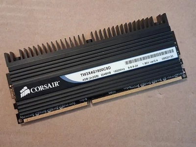 Corsair Dominator 2 GB  1600 MHz DDR3 TW3X4G1600C9D SDRAM Memory - Image 1 of 3
