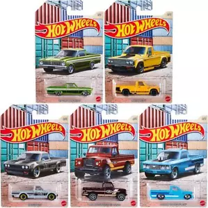 1:64 Hot Wheels 2021 Hot Pick-Ups Set 5 Pezzi Ford, Mazda, Land Rover GDG44-956Q - Foto 1 di 1