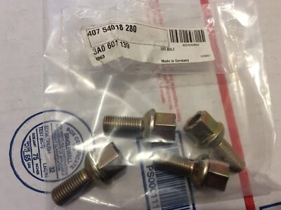 Lote de 4 pernos de rueda de golf Audi 4000 VW Jetta Passat 12x24 mm 3A0601139  Foto 1 de 4