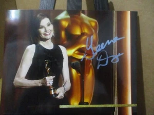 GEENA DAVIS authentic signed/autographed 8X10 photo...THELMA & LOUISE - Picture 1 of 3