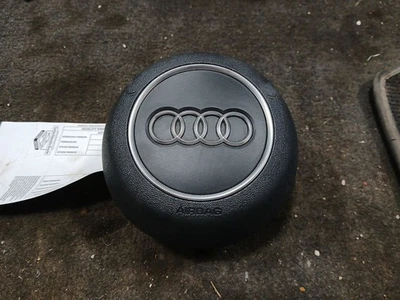 Подушка безопасности водителя переднее колесо круглой формы подходит для 22 AUDI A3 3096677 - Изображение 1 из 4