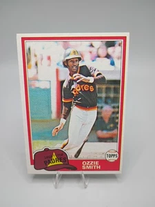 1981 Topps Ozzie Smith #254 San Diego Padres  - Picture 1 of 2