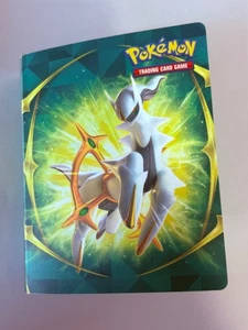 Pokemon TCG Binder Mini Portfolio Spring 2022 Collectors Chest Arceus - Bild 1 von 2