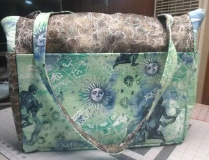 Acuario Barrador de Agua Zodiaco Astrología Signo XL Cartera/Bolso de Proyecto Hecho a Mano 15x18 - Imagen 1 de 7
