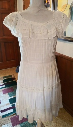 OFF WHITE Abito Xhilaration Taglia Junior Small Off White Increspato su Top e Fondo Pizzo Deta