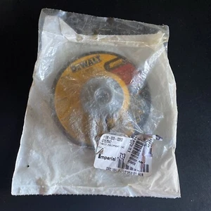 Dewalt DW 4523 4-1/2" x 1/4" x 5/8"-11 Metal Grinding Wheel. - Picture 1 of 4