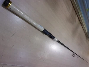 PENN BATTLE III 6 foot 6 inch SPINNING ROD - Picture 1 of 7