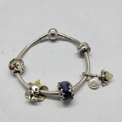 Pulsera Pandora Plata Esterlina 7" con 5 Dijes Dumbo Luciérnaga Jack Corazones de Murano Foto 1 de 4