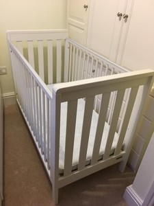 mini cot mamas and papas