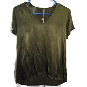 XCVI Green Cyrus V-Neck Top T-shirt Size Small NWT - Picture 1 of 7