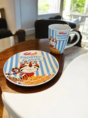 2pc Ceramic Kellogg’s Frosted Flakes 7.5” Plate 5” Mug 2013 Collector Tony Tiger - Image 1 of 4