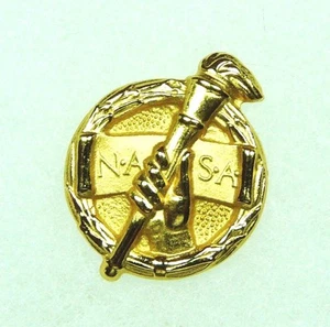 NASA, Space Agency, Outstanding Leadership Medal Lapel Pin - Imagen 1 de 1