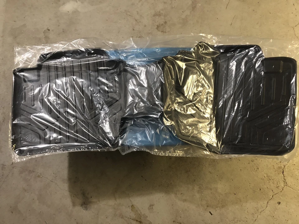 Forro de piso Maxliner Smartliner B0211 segunda fila 2016-2022 Toyota Tacoma Foto 1 de 3