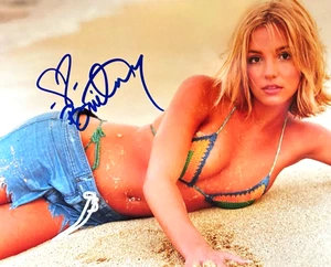 BRITNEY SPEARS Signed 8x10" Authentic Original Autograph w/COA - Picture 1 of 4