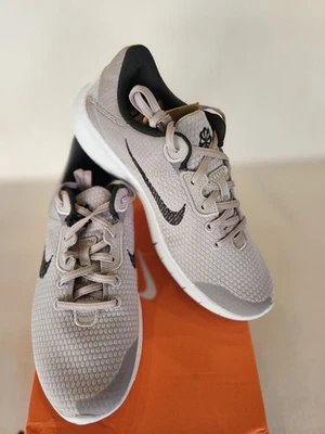 Women’s Grey Nike Flex Experience RN 11 NN  Size 9 Running Shoes DD9283-500 NWB  - Image 1 of 4