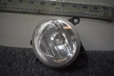 LUZ ANTINIEBLA LATERAL DERECHA TOYOTA COROLLA FÁBRICA OEM Foto 1 de 4