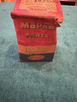 NOS Mopar  1937 1938 Chrysler Desoto Right Rear  Wheel Cylinder - Image 1 of 4