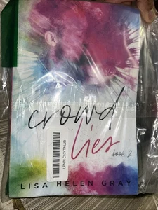 Crowd of Lies by Lisa Helen Gray (English) Paperback Book - Foto 1 di 5