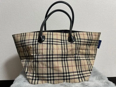 Bolso de mano Burberry con patrón de cuadros en forma de barco a cuadros de nailon Nova Foto 1 de 4