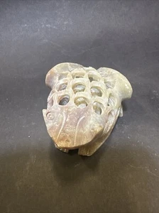 RANA DI PIETRA 3" MANO - RANA IN PIETRA INTAGLIATA all'interno di una rana compositore di fiori - Foto 1 di 5