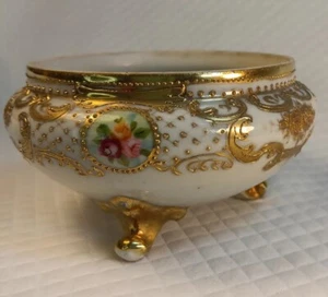 Antique Nippon Moriage Bowl Dish Trinket Hand Painted 3 Footed Gilded - Picture 1 of 17