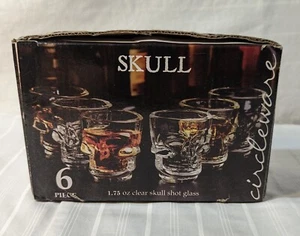 Juego de 6 vasos CircleWare de cristal transparente con calavera - Imagen 1 de 4