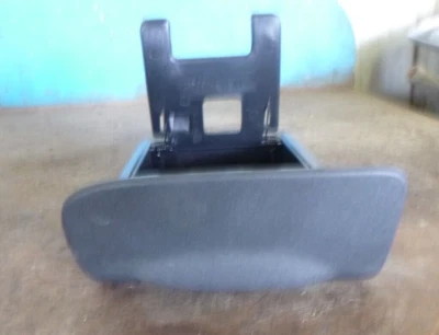 Cenicero delantero Hyundai Santa Fe SM 00-11/05 Foto 1 de 3