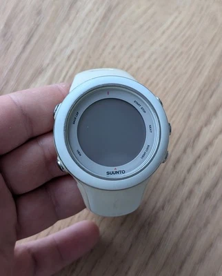 Suunto Ambit3 运动手表 白色 GPS 未测试 无充电器 按原样销售 — 第 1/4 张图片