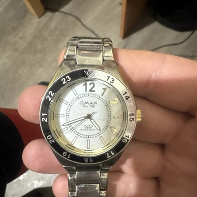 Reloj Hombre OMAX 45MM Esfera Gris Bisel Negro Gris Pulsera Banda 7" Batería Muerta  Foto 1 de 4