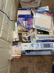 Brother ScanNCut Quilters Edition Machine with Accessories CM800Q - Picture 1 of 12