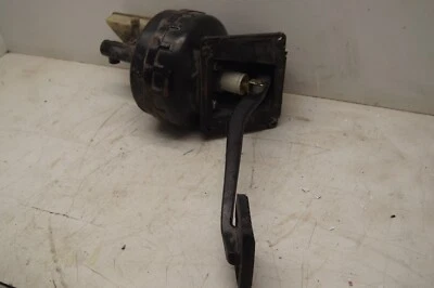 2005 Jaguar XK8 Power Brake Booster Assembly 3W832B195AA - Imagem 1 de 4