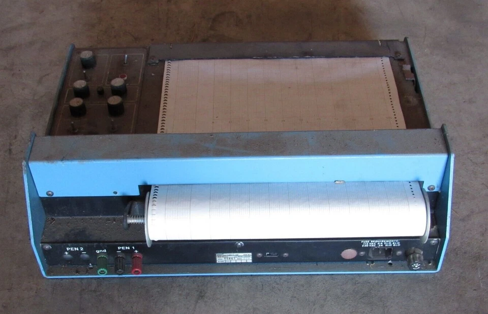 Vintage Linear Chart Recorder Model 252 - Image 1 of 4