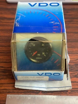 VDO Pressure PSI Gauge 30 PSI w/ HOSE Honda Mech 37352-ZW5-000ZA - Image 1 of 3