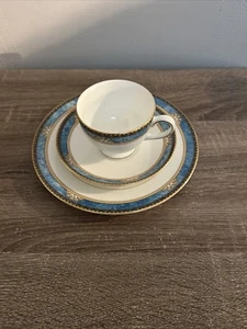WEDGWOOD BONE CHINA ENGLAND CURZON 3 PIECE CUP, SAUCER, SALAD/DESSERT PLATE NM - Picture 1 of 10