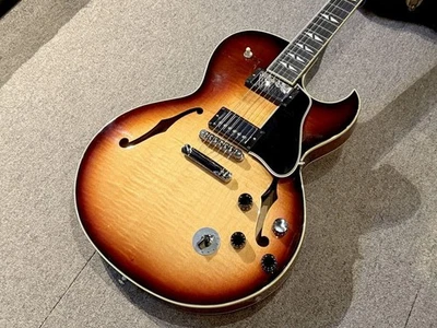 Guitarra Eléctrica Gibson Memphis ES-137 Custom Sunburst EE. UU. 2010 Cuerpo Semi Hueco Foto 1 de 4