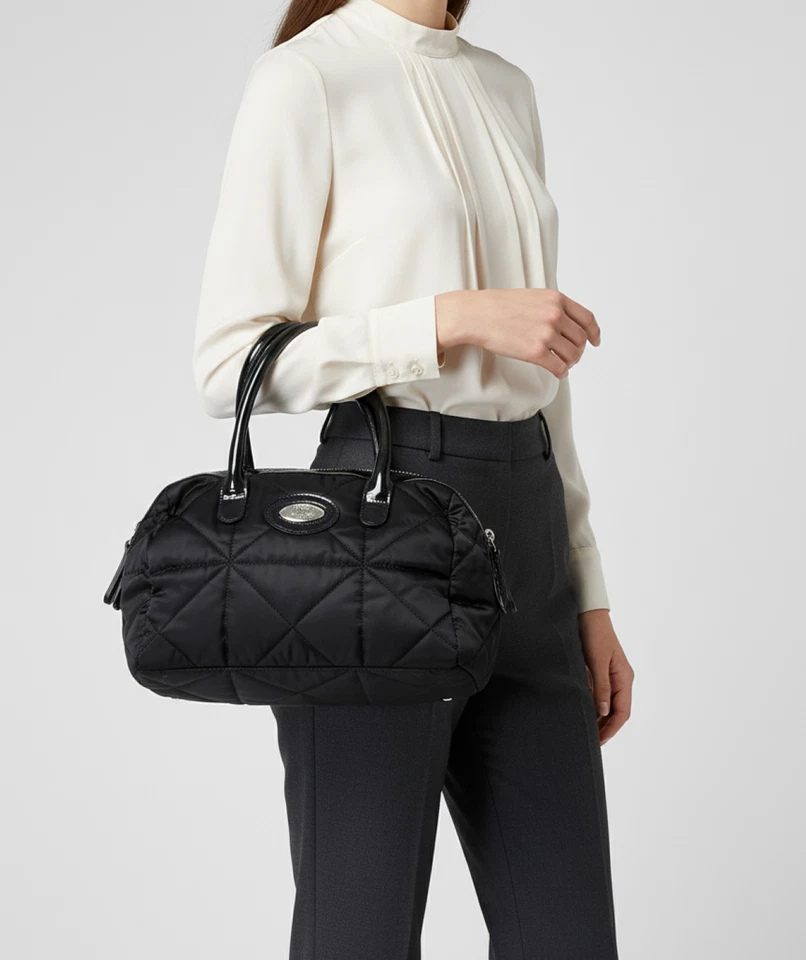 Furla черный выстеганный нейлона сумка лакированная кожа отделка маленький Дамская сумка Италии - Изображение 1 из 4