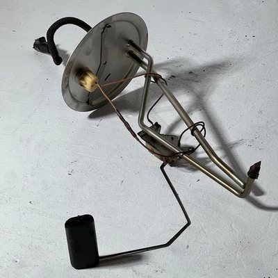 03-07 Unidade de Envio de Combustível Diesel 6.0L Ford F250 F350 Super Duty Cama Curta - Imagem 1 de 4