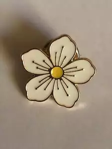Original Burberry London Blume BROSCHE ANSTECKNADEL weiß & gold metral UK selten und Sammlung - Bild 1 von 5